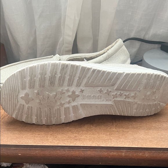 Hey Dude Light Beige Slip-On Shoes - Picture 4 of 4